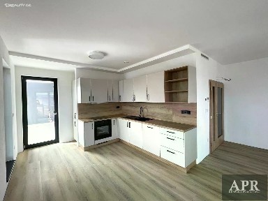 Pronájem bytu 2+kk 66 m²