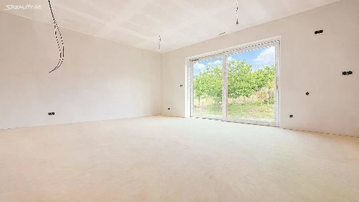 Prodej bytu 3+kk 81 m² Holubice