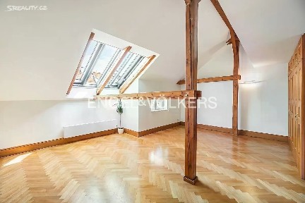 Pronájem bytu 5+1 195 m²
