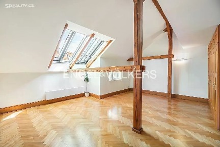 Pronájem bytu 5+1 195 m²