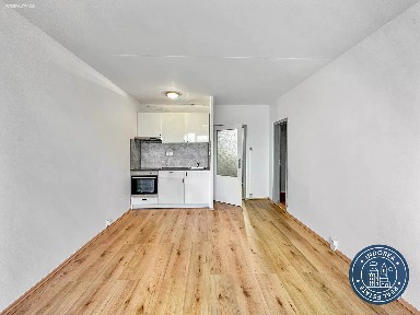 Pronájem bytu 1+kk 30 m² Vitošská, Praha - Modřany