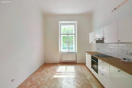 Pronájem bytu 3+1 107 m² Slavíkova, Praha - Vinohrady