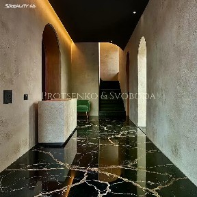 Pronájem restaurace 593 m²