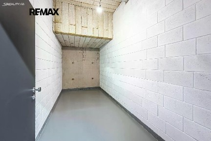 Pronájem obchodního prostoru 11 m² Dostalové, Praha - Hlubočepy