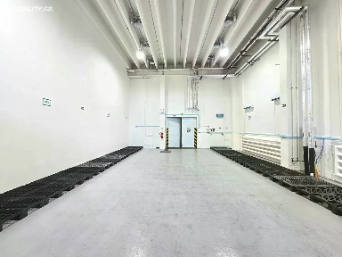 Pronájem skladového prostoru 158 m²