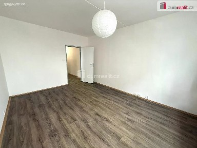 Pronájem bytu 2+1 58 m² Macháčkova, Plzeň - Skvrňany