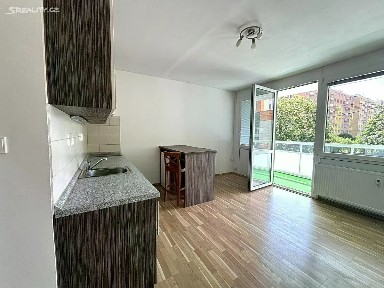Pronájem bytu 1+kk 27 m²