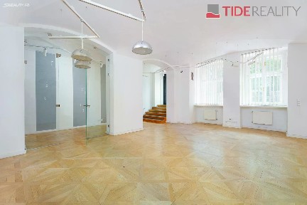 Prodej kanceláře 196 m² Janáčkovo nábřeží, Praha - Malá Strana