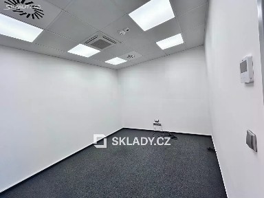 Pronájem kanceláře 216 m² Praha - Vysočany