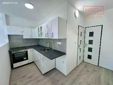 Pronájem bytu 1+1 35 m² B. Němcové, Meziboří