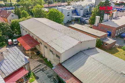 Pronájem obchodního prostoru 425 m²