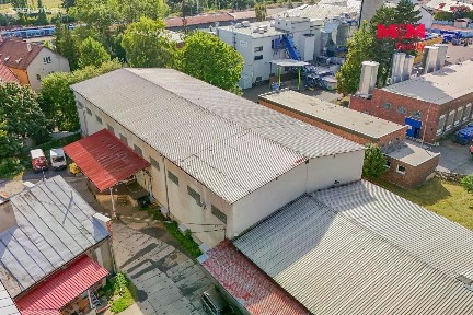 Pronájem obchodního prostoru 425 m²