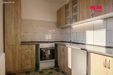 Pronájem bytu 2+1 56 m² Osvobození, Cheb