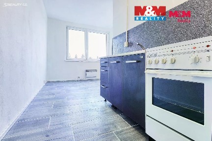 Pronájem bytu 2+1 67 m² Rovná