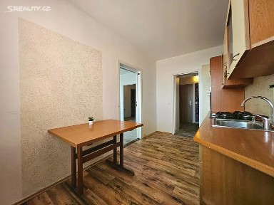 Pronájem bytu 3+1 76 m² U Pošty, Brno - Starý Lískovec