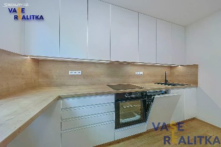 Pronájem bytu 2+1 44 m² Hromůvka, Hranice - Hranice I-Město