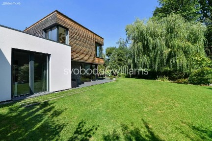 Prodej rodinného domu 213 m², pozemek 1693 m²