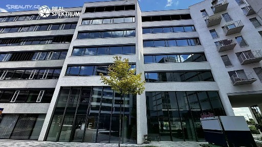 Pronájem kanceláře 520 m²