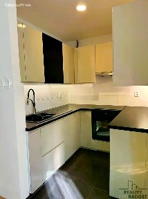 Pronájem bytu 2+1 63 m² U Silnice, Praha - Ruzyně