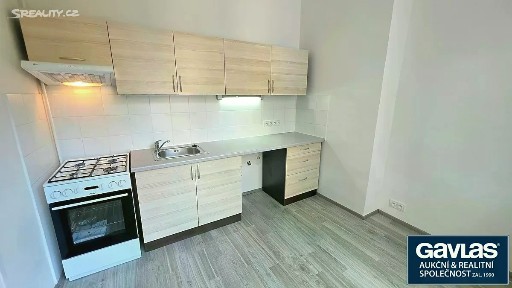 Pronájem bytu 1+1 44 m² Hollarovo náměstí, Praha - Vinohrady