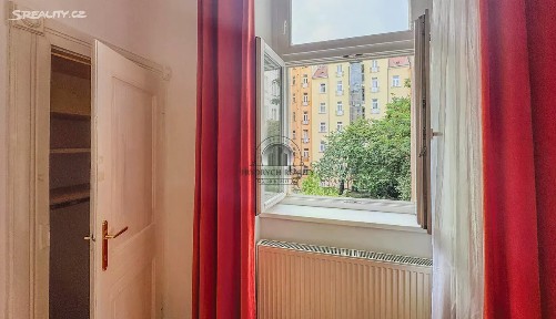 Pronájem bytu 2+1 53 m² Janáčkovo nábřeží, Praha - Smíchov