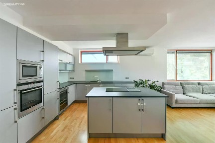 Pronájem bytu 3+kk 90 m² Českobratrská, Praha - Žižkov