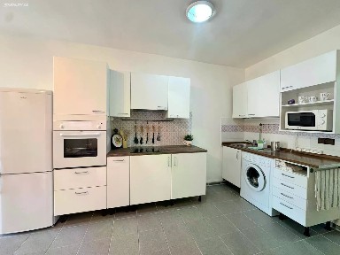 Pronájem bytu 3+kk 80 m²