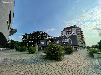 Pronájem bytu 3+kk 74 m² nábřeží Závodu míru, Pardubice - Zelené Předměstí