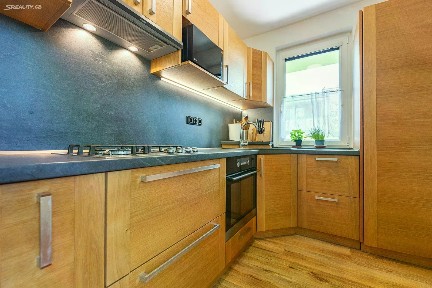 Pronájem bytu 3+1 82 m² Borová, Pardubice - Rosice