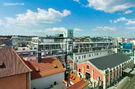 Pronájem kanceláře 1722 m²