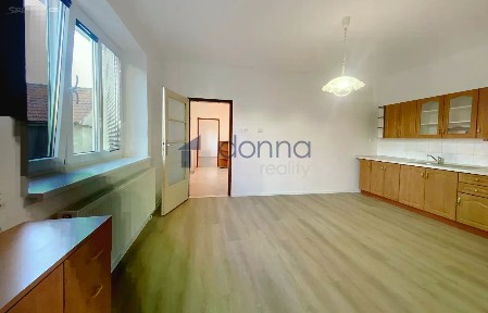 Pronájem rodinného domu 70 m², pozemek 100 m² Formanská, Praha - Újezd u Průhonic