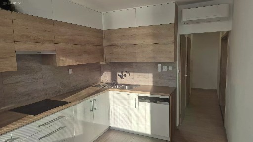 Pronájem bytu 3+1 78 m² Slunečná, Hodonín