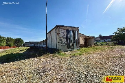Pronájem skladového prostoru 330 m²