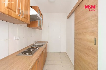Prodej bytu 1+kk 32 m² Hanusova, Praha - Michle