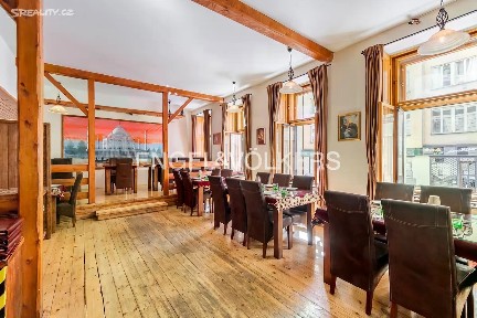 Prodej restaurace 328 m²
