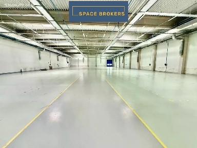 Pronájem skladového prostoru 2574 m²
