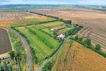 Prodej komerční nemovitosti 345 m²