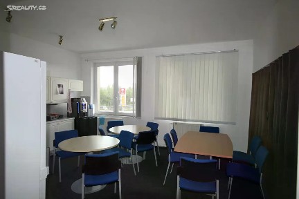 Pronájem obchodního prostoru 152 m²