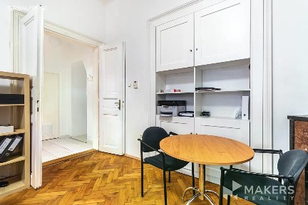 Pronájem kanceláře 50 m² Vinohradská, Praha - Vinohrady