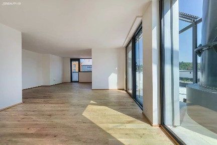 Prodej bytu 4+kk 132 m² Nádražní, Praha - Smíchov