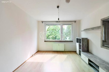 Pronájem bytu 2+kk 41 m² Daškova, Praha - Modřany