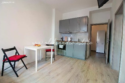 Pronájem bytu 2+kk 38 m² Strakonická, Praha - Smíchov