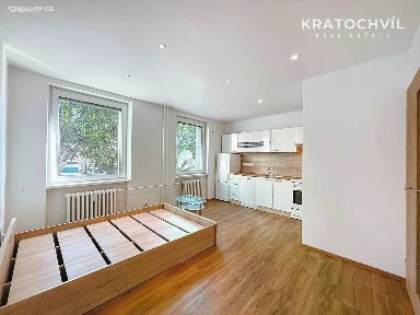 Pronájem bytu 1+kk 25 m² Místecká, Praha - Letňany