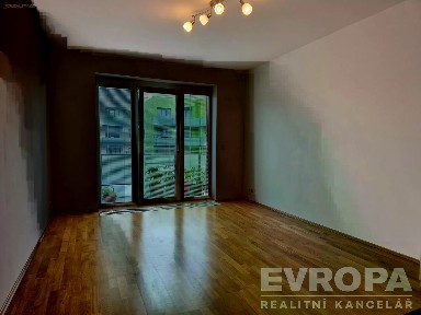 Prodej bytu 1+kk 36 m² Kakosova, Praha - Řeporyje