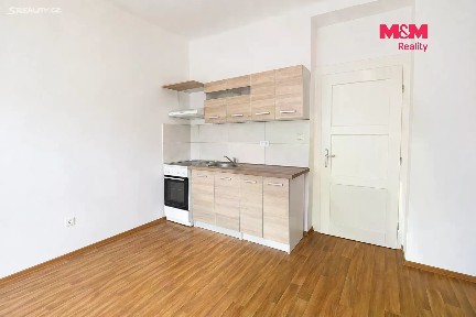 Prodej bytu 1+kk 33 m² Hanusova, Praha - Michle
