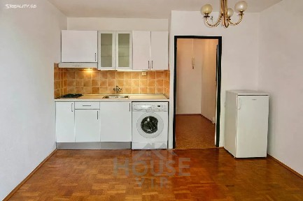 Prodej bytu 1+kk 26 m² Vavřenova, Praha - Braník