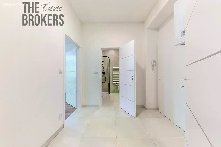 Prodej bytu 2+kk 51 m² Plzeňská, Praha - Košíře