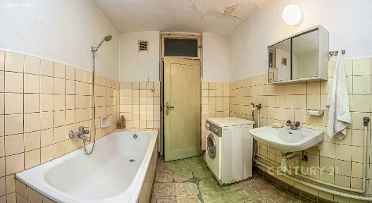Prodej bytu 4+kk 75 m²