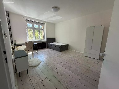 Pronájem bytu pokoje 20 m² Okružní, Pardubice - Bílé Předměstí