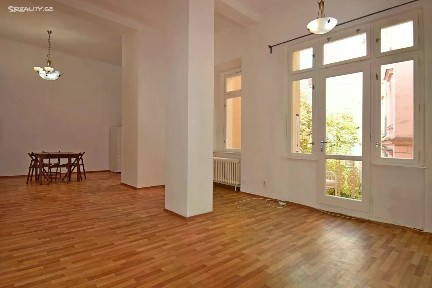 Pronájem bytu 3+1 96 m² Šafaříkova, Praha - Vinohrady